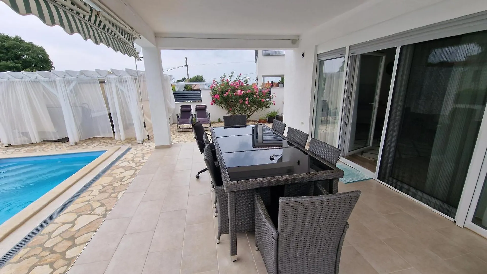 Haus Milly Jacuzzi & Pool Villa Krnica 0*,