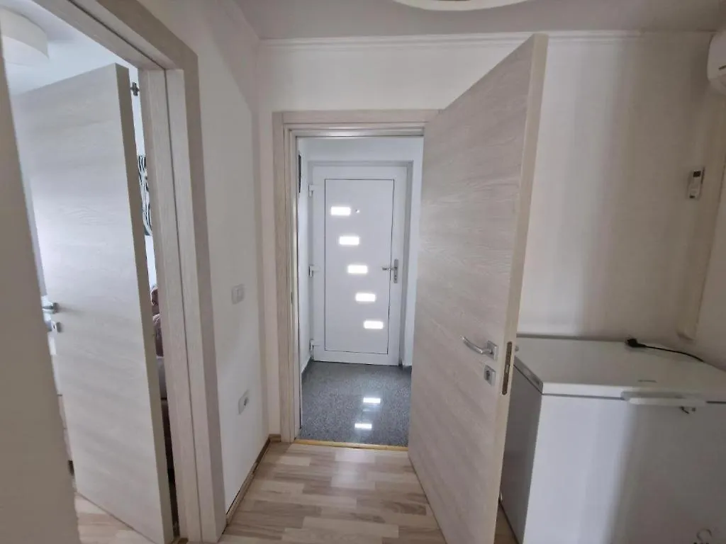 Haus Milly Jacuzzi & Pool Villa Krnica