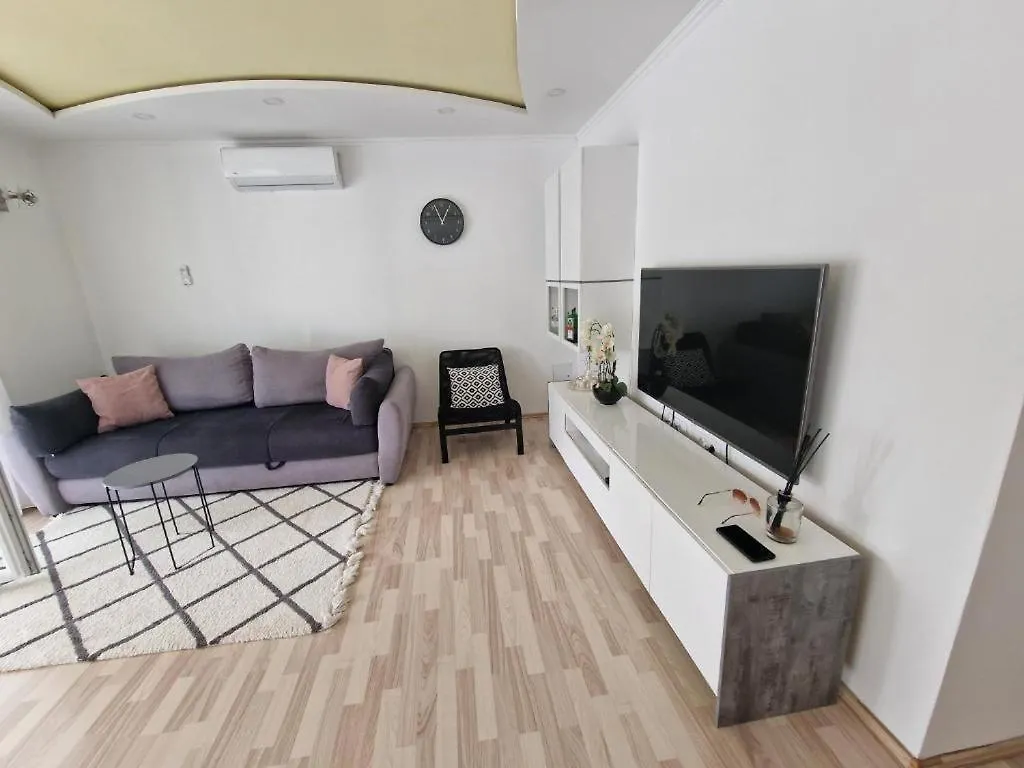 Haus Milly Jacuzzi & Pool Villa Krnica