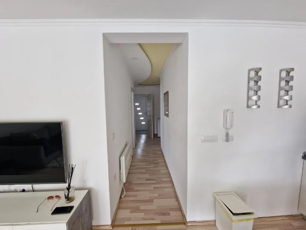 Haus Milly Jacuzzi & Pool Villa Krnica 0*,